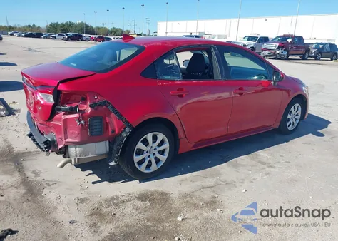 2021 Toyota Corolla Le z USA, uszkodzony, nr VIN 5YFEPMAE0MP236663